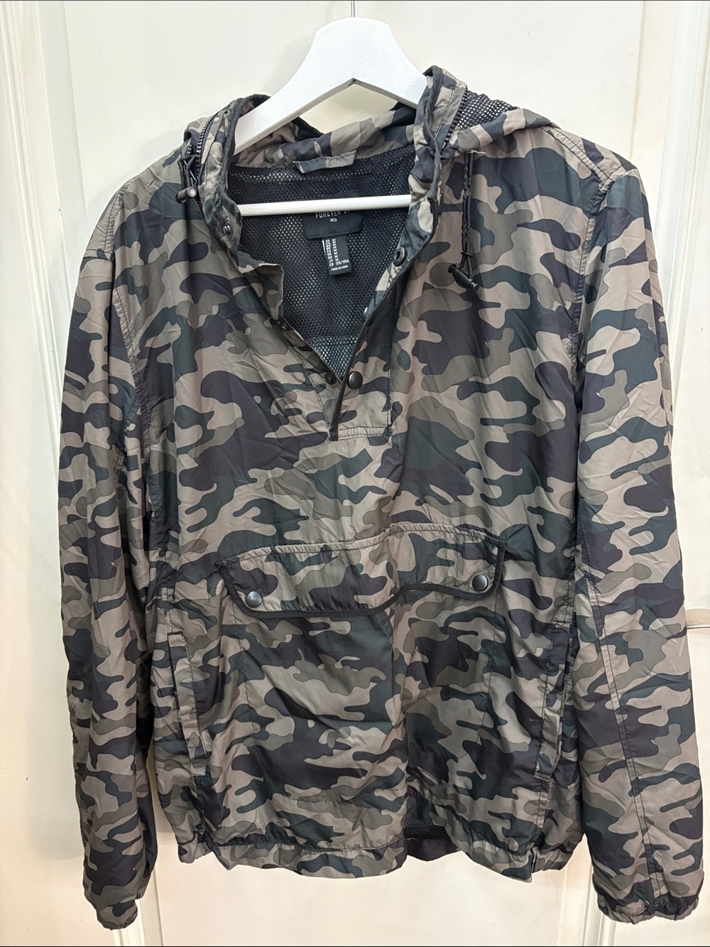 Forever 21 Men's Camouflage Pullover Windbreaker - Green/Black